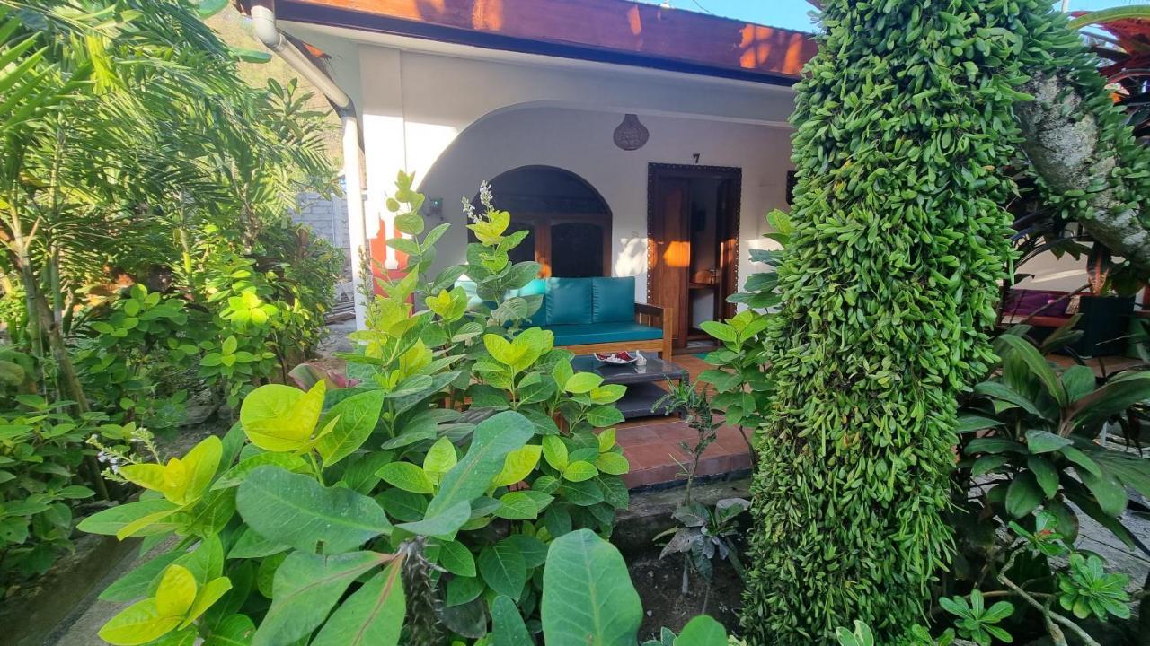 Catra Homestay Beach Apartments Candidasa Dış mekan fotoğraf